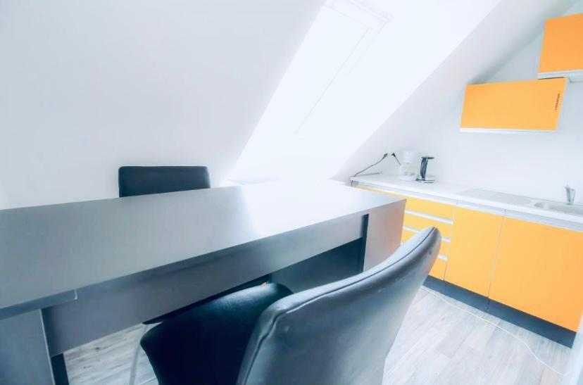 Central 4br Shared With Terrace 10-min Walk To Augarten Vienne